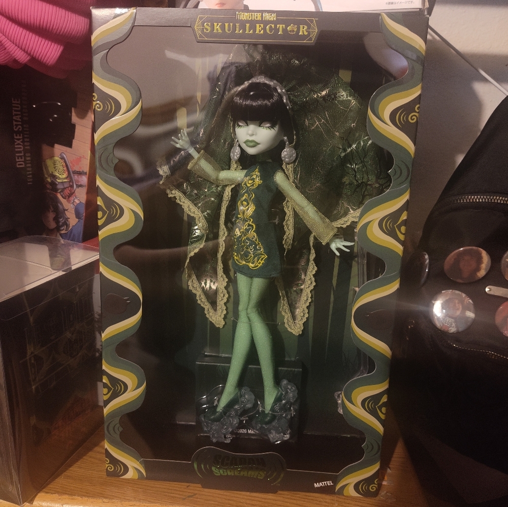 Skullector Scarah Screams